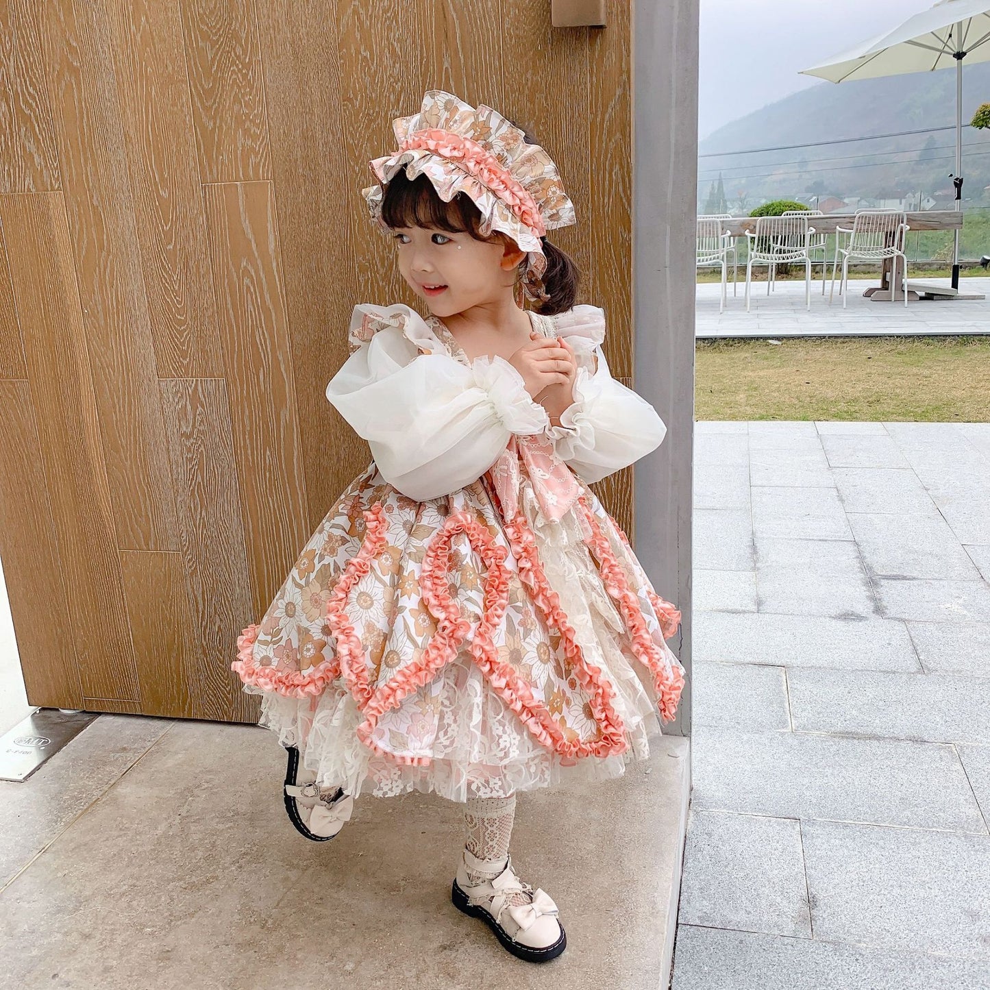 Vintage Lace Princess Dress for Girls – Elegant Spring Baby Outfit